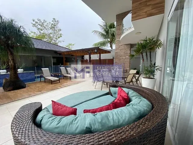 Casa com 600m² 4 quartos e 6 banheiros, à venda, no bairro Barra da Tijuca em Rio de Janeiro