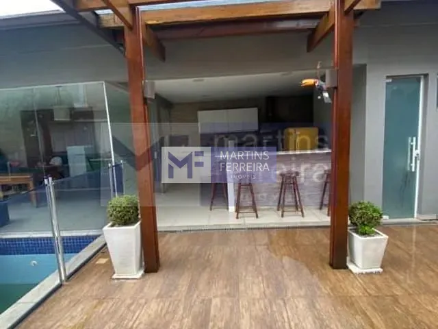 Casa com 600m² 4 quartos e 6 banheiros, à venda, no bairro Barra da Tijuca em Rio de Janeiro