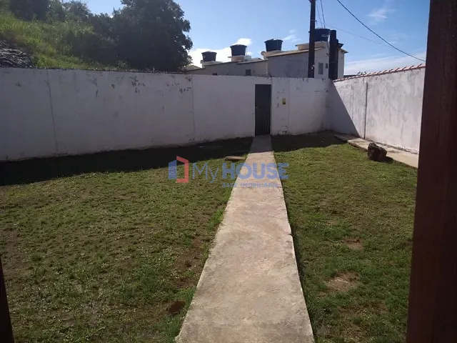 Casa 2 quartos e 2 banheiros, à venda, no bairro Hernani Sá em Ilhéus
