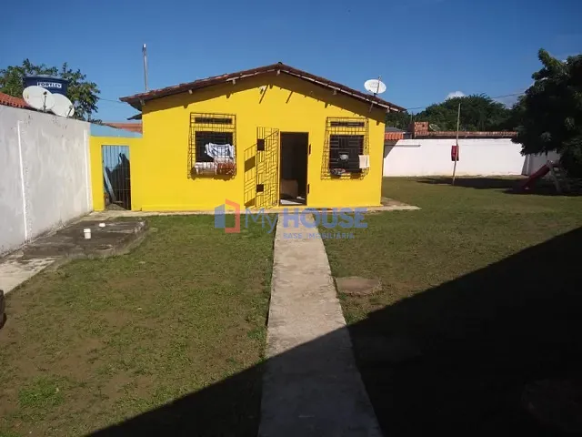 Casa 2 quartos e 2 banheiros, à venda, no bairro Hernani Sá em Ilhéus