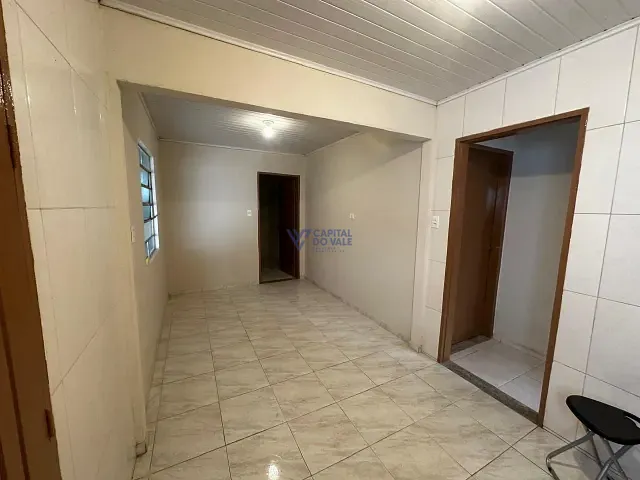 Casa com 250m², à venda, no bairro Jardim Satélite em São José dos Campos