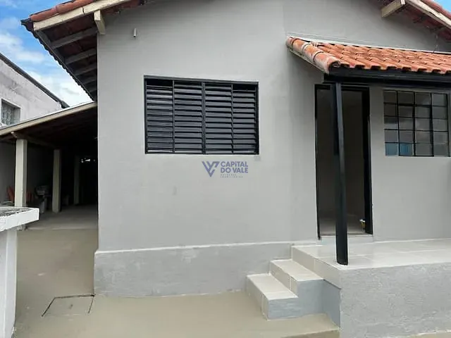 Casa com 250m², à venda, no bairro Jardim Satélite em São José dos Campos