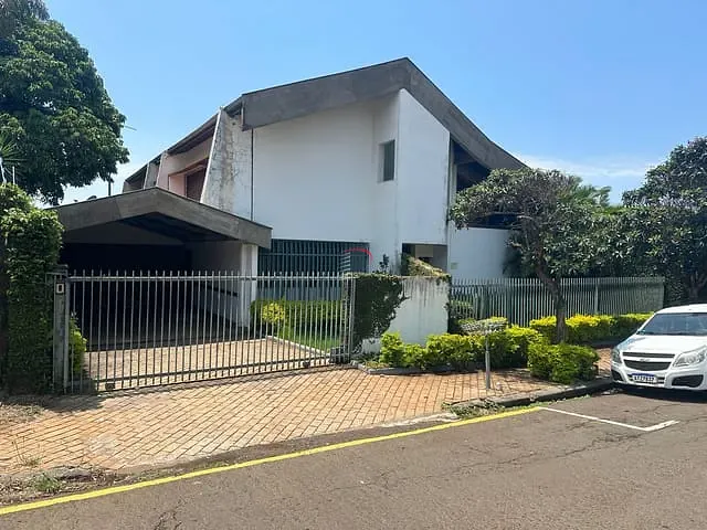 Casa com 792m² 4 quartos e 5 banheiros, à venda, no bairro Quebec em Londrina