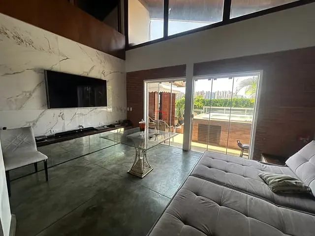Casa com 792m² 4 quartos e 5 banheiros, à venda, no bairro Quebec em Londrina