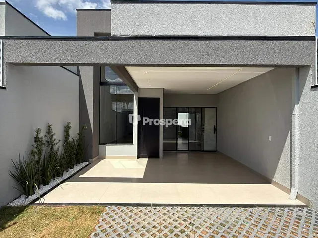 Casa com 150m² 3 quartos e 2 banheiros, à venda, no bairro Residencial Campos do Jordão em Anápolis