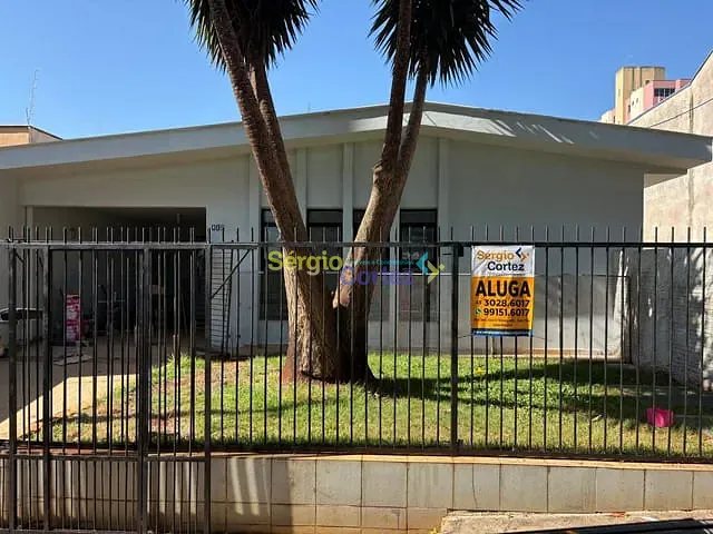 Casa 3 quartos e 1 banheiro, para alugar, no bairro Jerumenha em Londrina