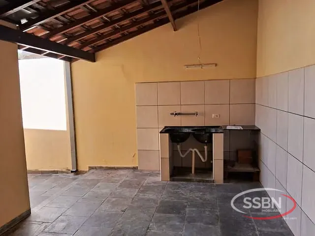 Casa 3 quartos e 1 banheiro, para alugar, no bairro Jardim Marajoara em Nova Odessa