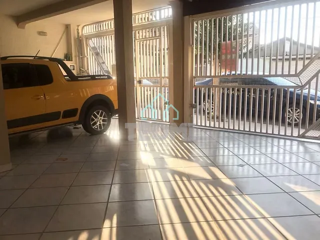 Casa com 250m² 5 quartos e 5 banheiros, à venda, no bairro Vila Jaboticabeira em Taubaté