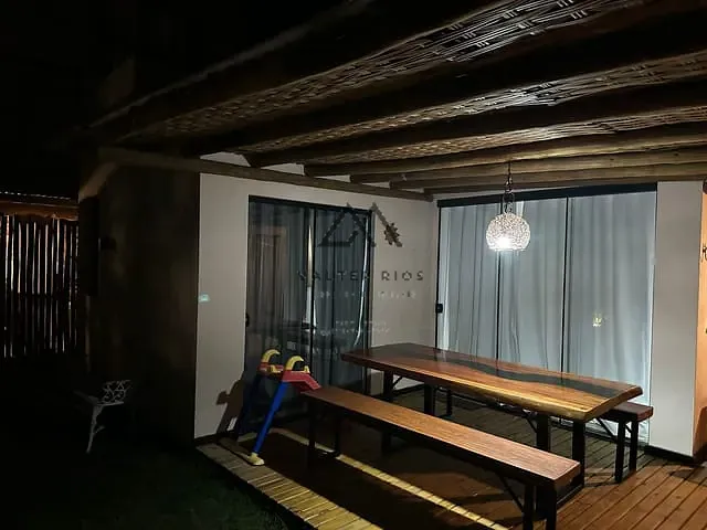 Casa 3 quartos e 4 banheiros, à venda ou para alugar, no bairro Olivença em Ilhéus