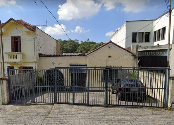 Casa com 300m² 6 quartos e 2 banheiros, à venda, no bairro Cambuci em São Paulo