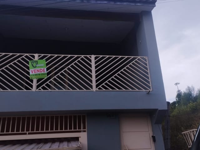 Casa com 265m², à venda, no bairro Edith Lopes em Cambuí