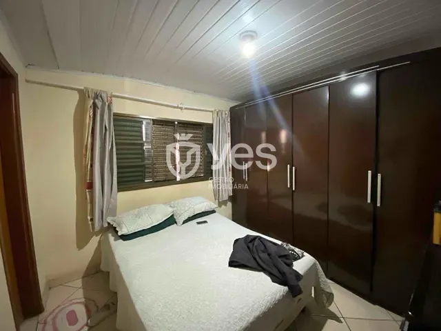 Casa 3 quartos e 1 banheiro, à venda, no bairro Centro em Araxá