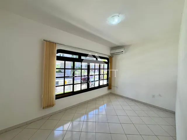 Casa com 401m², à venda, no bairro Itoupava Seca em Blumenau