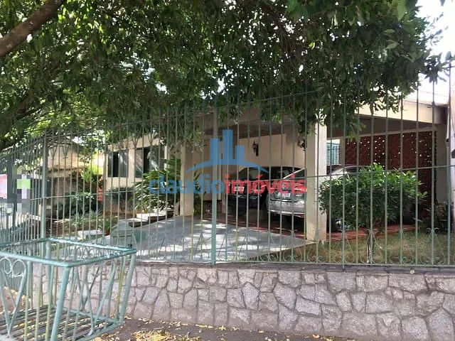 Casa com 380m² 3 quartos e 3 banheiros, à venda, no bairro Jardim Amália em Volta Redonda