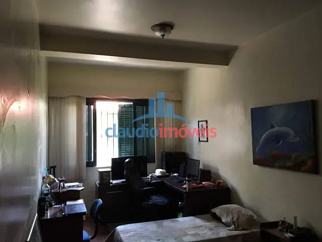 Casa com 380m² 3 quartos e 3 banheiros, à venda, no bairro Jardim Amália em Volta Redonda