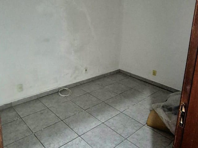 Casa com 150m² 2 quartos e 1 banheiro, à venda, no bairro Cézar de Souza em Mogi das Cruzes