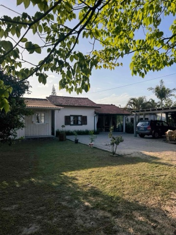 Foto do Casa - LOCAÇÃO DE DIÁRIAS - Casa completa no Campeche, para até 8 pessoas, Campeche, Florianópolis, Santa Catarina. | Costão Sul Imóveis