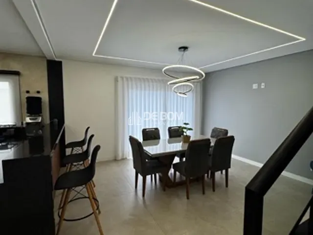 Casa 3 quartos e 5 banheiros, à venda, no bairro Loteamento Caldense em Poços de Caldas