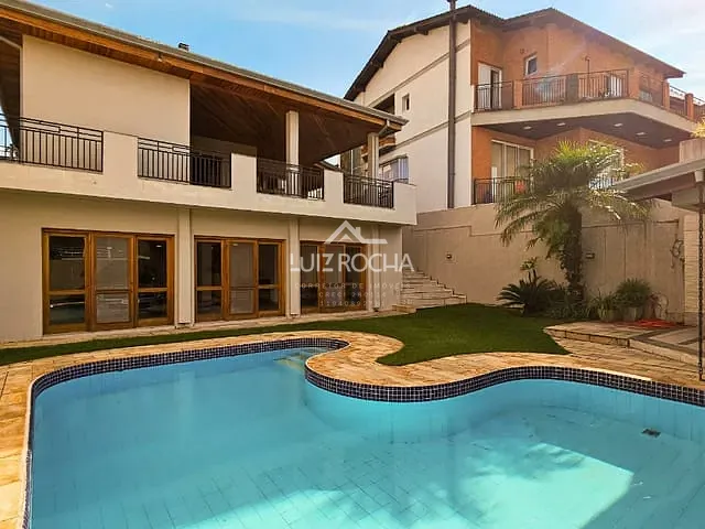 Casa com 501m² 4 quartos e 6 banheiros, à venda, no bairro Alphaville em Santana de Parnaíba