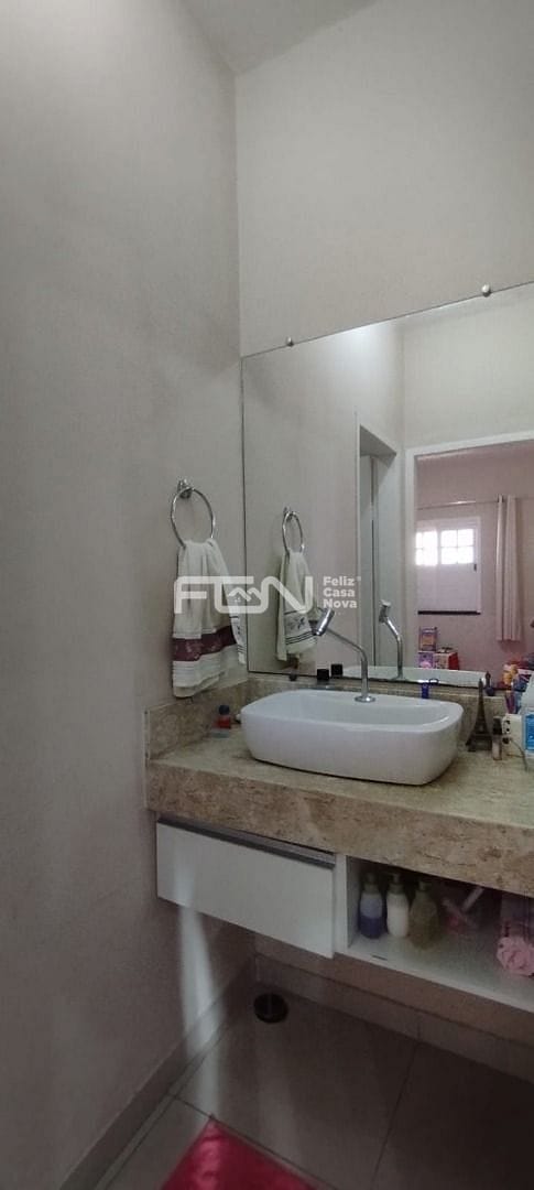 Casa à venda com 5 quartos, 200m² - Foto 16