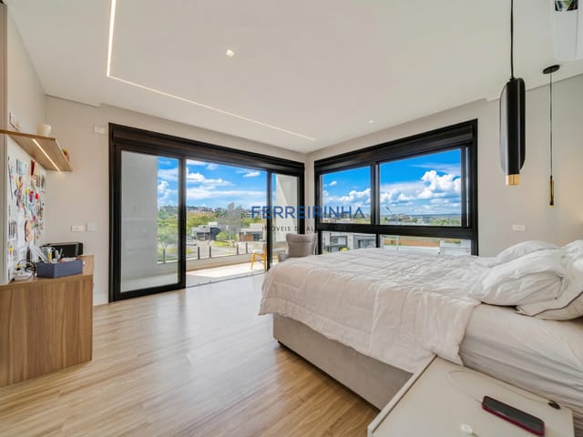Casa com 535m² 5 quartos e 6 banheiros, à venda, no bairro Condomínio Residencial Alphaville em São José dos Campos