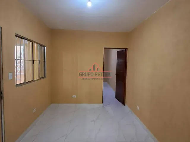 Casa com 129m² 2 quartos e 1 banheiro, para alugar, no bairro Jardim Maria Helena em Barueri