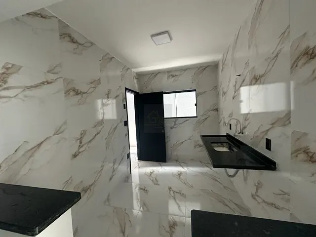 Casa com 240m² 2 quartos e 2 banheiros, à venda, no bairro Jardim Atlântico Oeste (Itaipuaçu) em Maricá