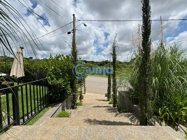 Casa com 347m² 3 quartos e 5 banheiros, à venda, no bairro Condomínio Residencial Euroville II em Bragança Paulista