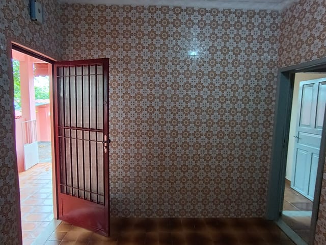 Foto do Casa - COLÉGIO - AMPLA CASA COM 110 M² , 3 DORMITÓRIOS , AMPLO QUINTAL - PRÓXIMO AO COMÉRCIO. | Hilmar