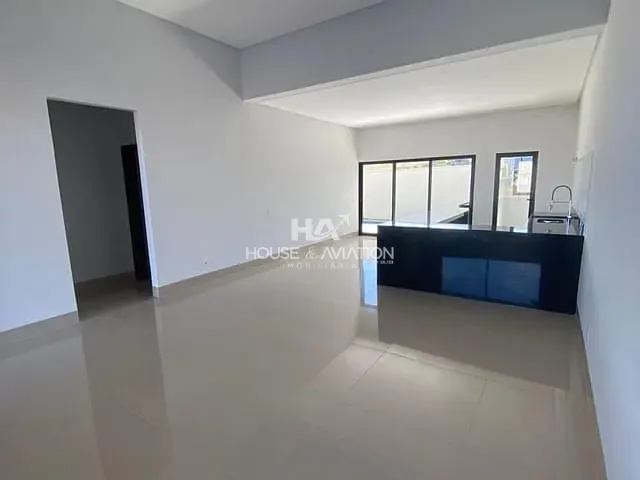 Casa com 300m² 3 quartos e 4 banheiros, à venda, no bairro Jardins Bolonha em Senador Canedo