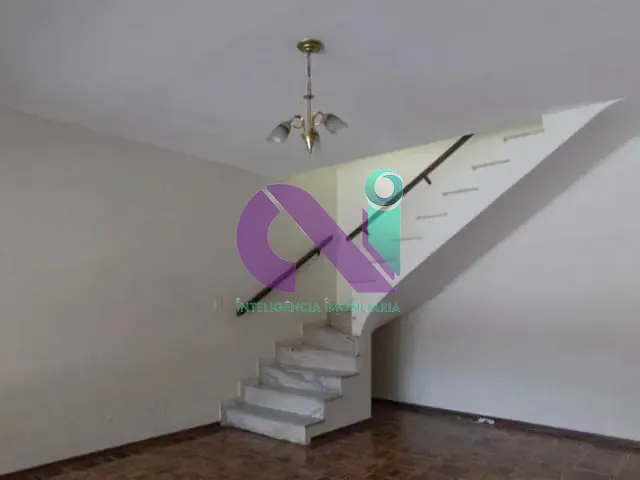 Casa 3 quartos e 3 banheiros, para alugar, no bairro Pestana em Osasco