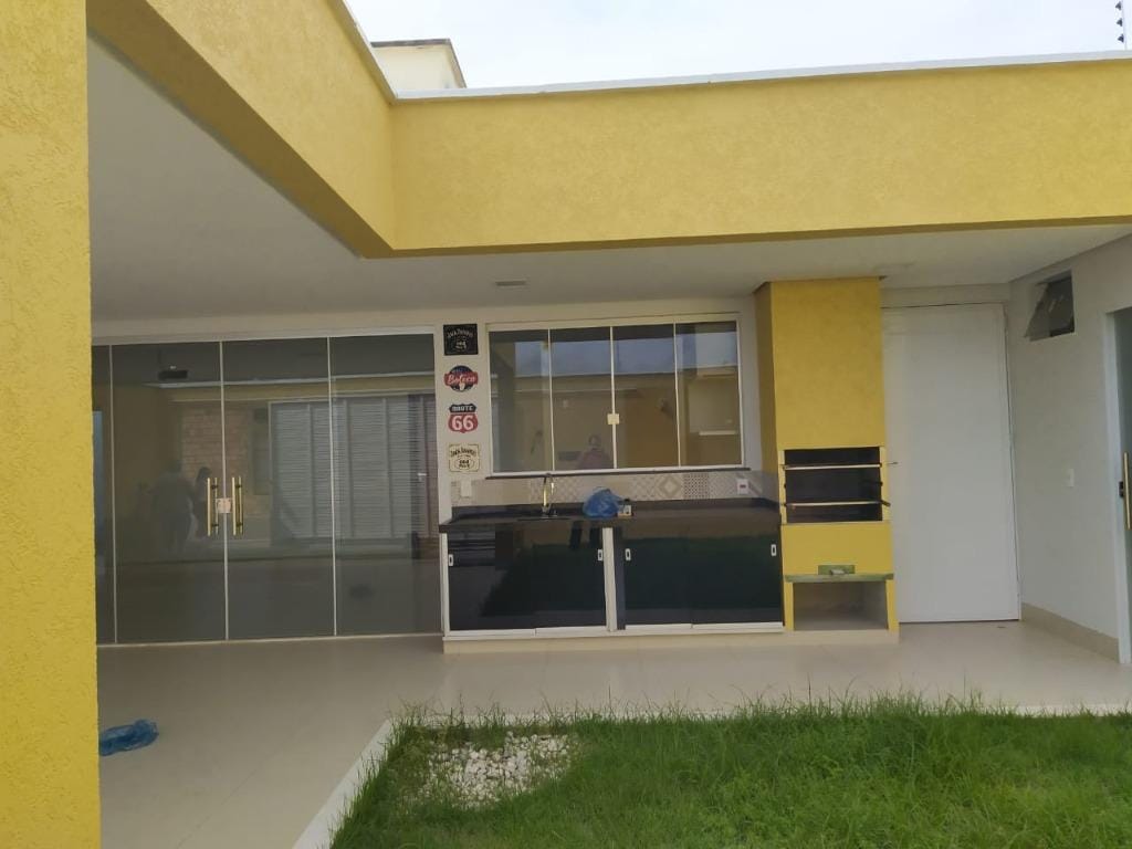 Casa à venda com 3 quartos, 160m² - Foto 2