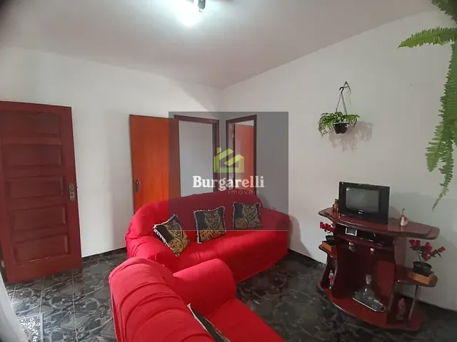 Casa 4 quartos e 1 banheiro, para alugar, no bairro Vila São Francisco em Lavras