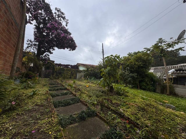 Casa 2 quartos e 2 banheiros, à venda, no bairro Vargem do Bom Jesus em Florianópolis