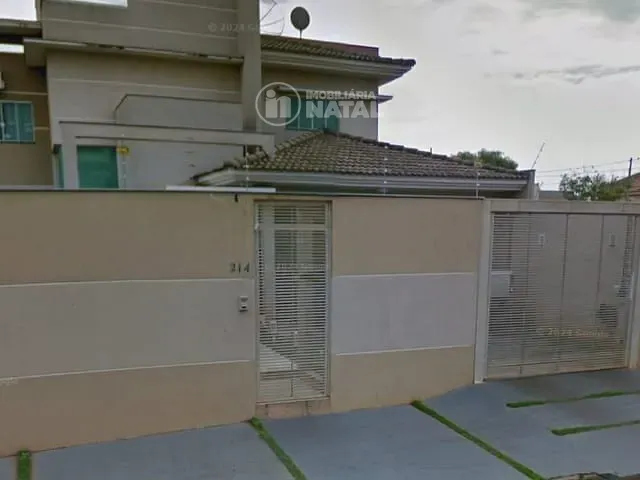 Casa com 300m² 4 quartos e 4 banheiros, para alugar, no bairro Aragarça em Londrina