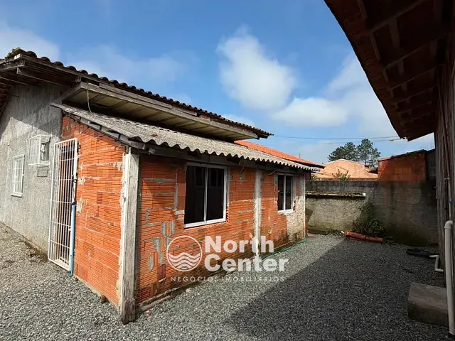 Casa 2 quartos e 1 banheiro, para alugar, no bairro Volta Redonda em Araquari