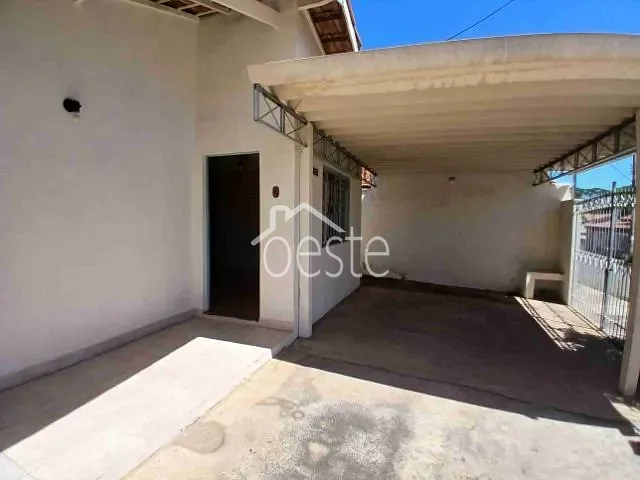 Casa com 200m² 4 quartos e 2 banheiros, à venda, no bairro Conjunto Habitacional 31 de Março em Santa Bárbara D'Oeste