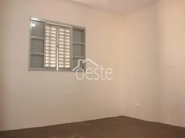 Casa com 200m² 4 quartos e 2 banheiros, à venda, no bairro Conjunto Habitacional 31 de Março em Santa Bárbara D'Oeste