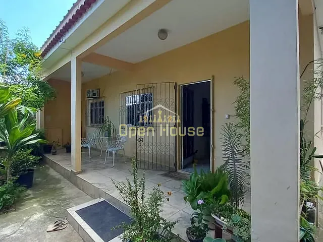 Casa com 525m² 3 quartos e 2 banheiros, à venda, no bairro Centro (Califórnia da Barra) em Barra do Piraí