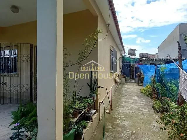 Casa com 525m² 3 quartos e 2 banheiros, à venda, no bairro Centro (Califórnia da Barra) em Barra do Piraí