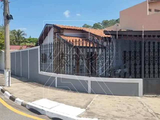 Casa com 200m² 3 quartos e 2 banheiros, à venda, no bairro Jardim Niero em Louveira
