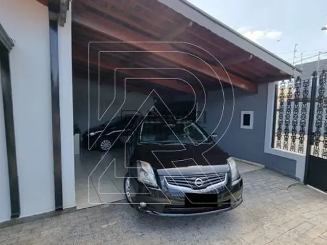 Casa com 200m² 3 quartos e 2 banheiros, à venda, no bairro Jardim Niero em Louveira