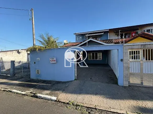 Casa 3 quartos e 2 banheiros, para alugar, no bairro Vila Sao Nicolau em Registro
