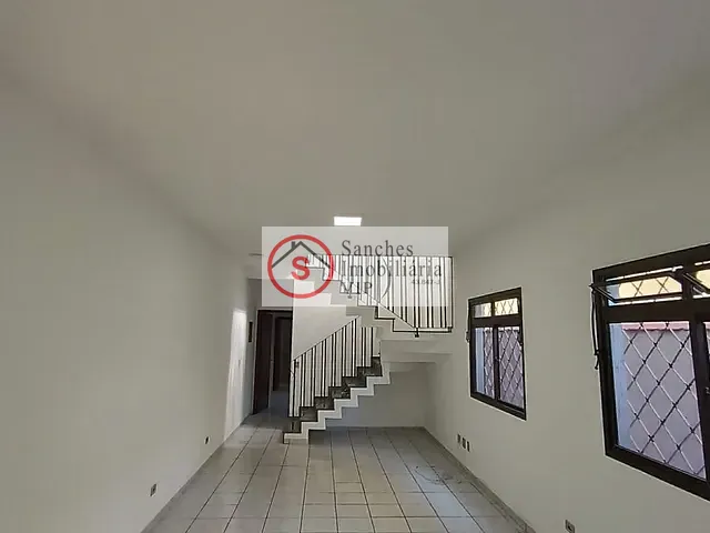 Casa 3 quartos e 3 banheiros, para alugar, no bairro Quinta da Paineira em São Paulo
