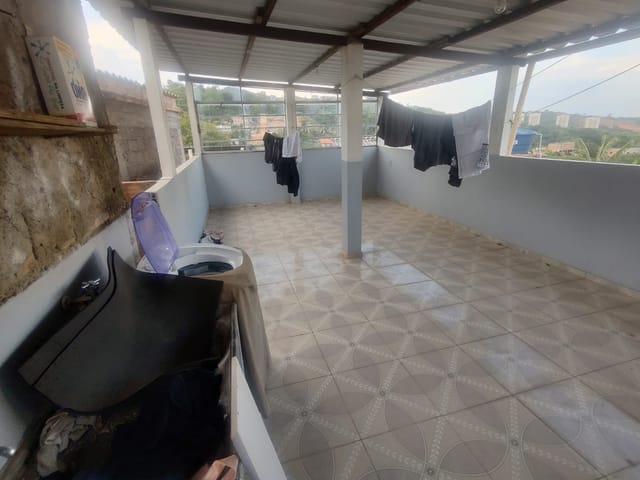 Casa 3 quartos e 2 banheiros, à venda, no bairro Vale das Acácias em Santa Luzia