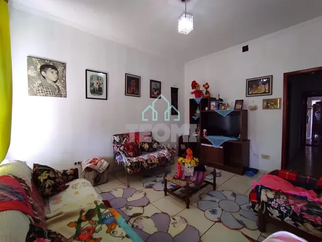 Casa com 300m² 3 quartos e 3 banheiros, à venda, no bairro Campos Elíseos em Taubaté