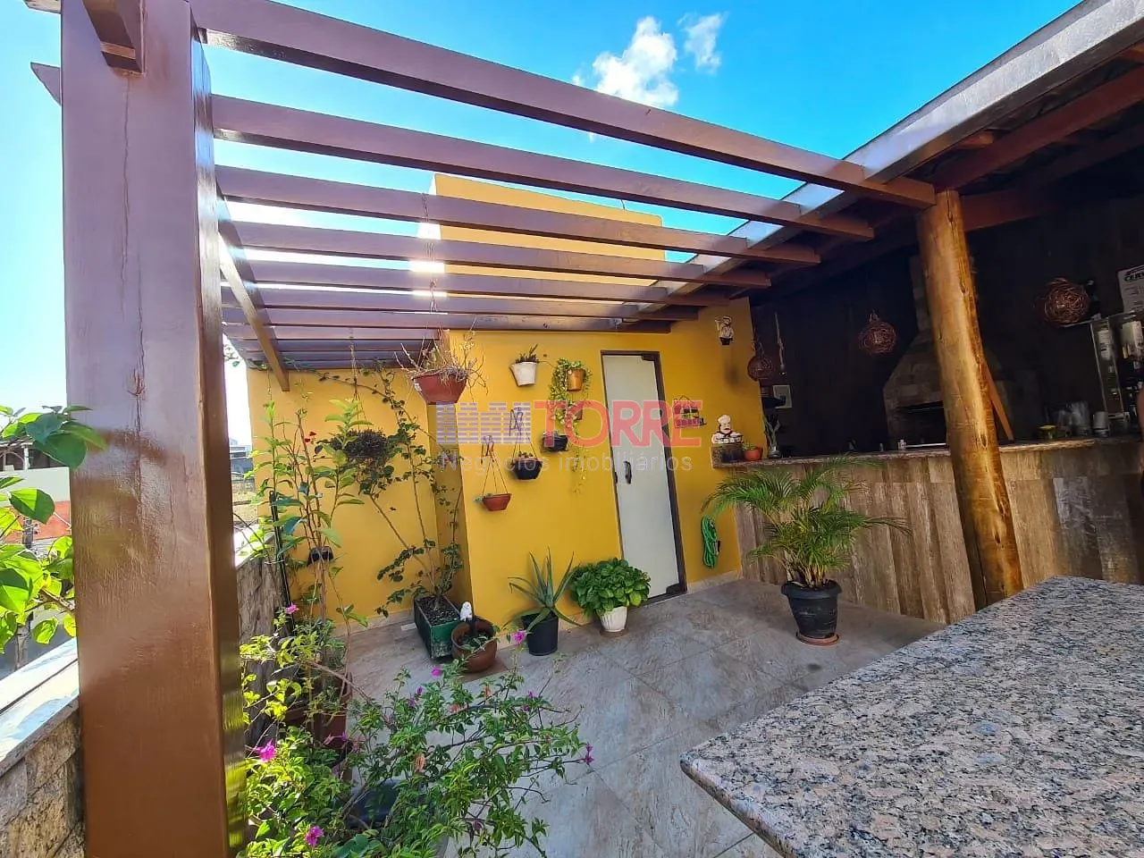Casa, 4 quartos, 240 m² - Foto 3