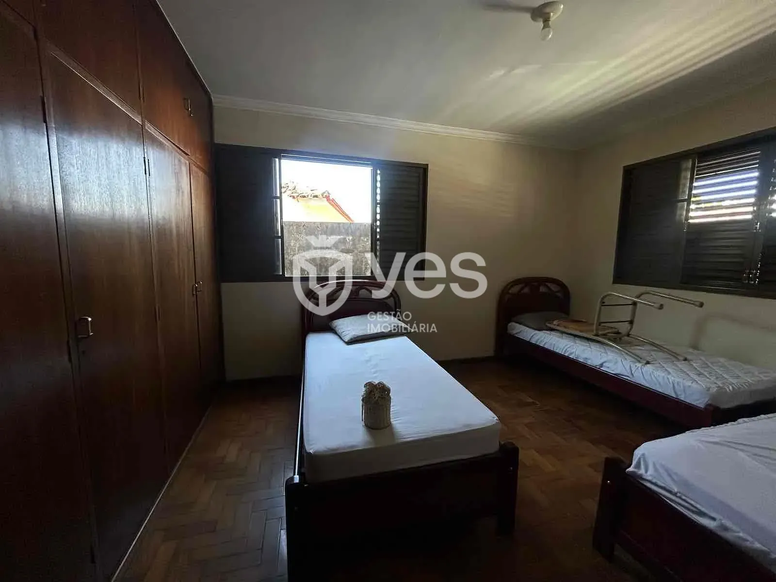 Casa, 5 quartos, 260 m² - Foto 11