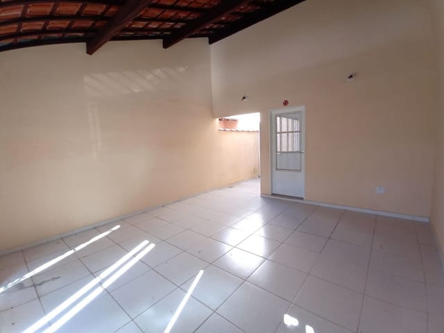Casa com 125m² 2 quartos e 2 banheiros, para alugar, no bairro Jardim do Trevo em São João da Boa Vista
