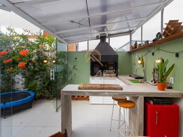 Casa 3 quartos e 2 banheiros, à venda, no bairro Laranjal em Pelotas